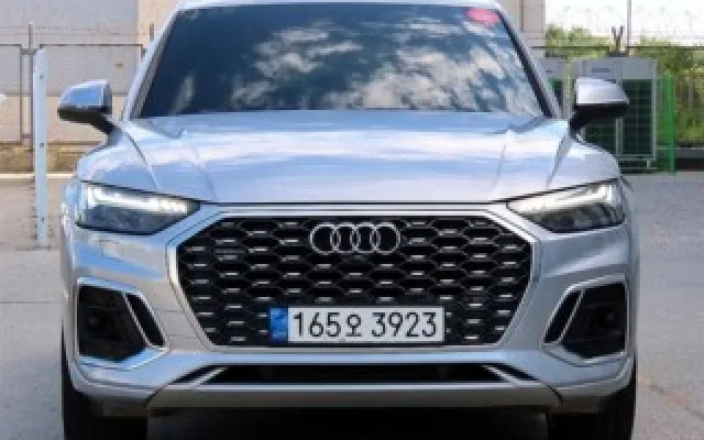 더프레스티지K7 중고차 Q5 (FY) 45 TFSI 콰트로 프리미엄 스포트백 매물 사진 3 - 2022/06 76,314km