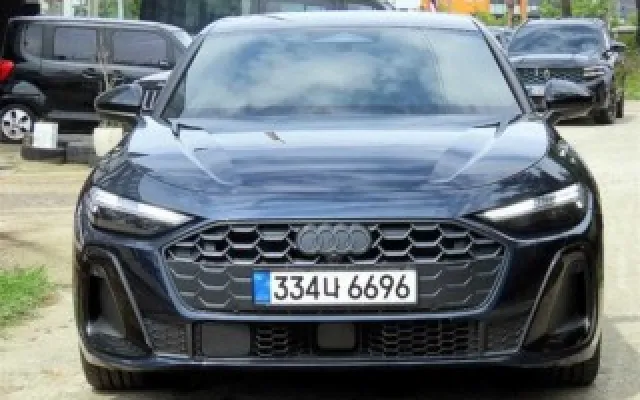 더프레스티지K7 중고차 A5 (B10) 45 TFSI 콰트로 S-라인? 매물 사진 11 - 2026/05 5,175km